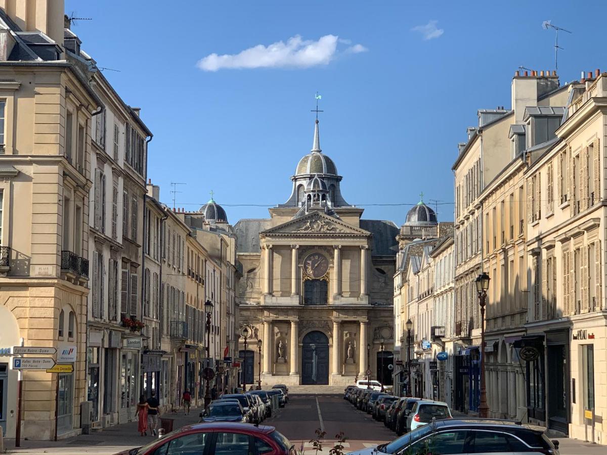 Appartement Versailles Quartier Notre Dame Au Pied Du Chateau Avec Parking Dış mekan fotoğraf